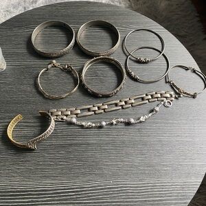 Mixed Metal Bracelet Set silver-tone set of 10 Bangles